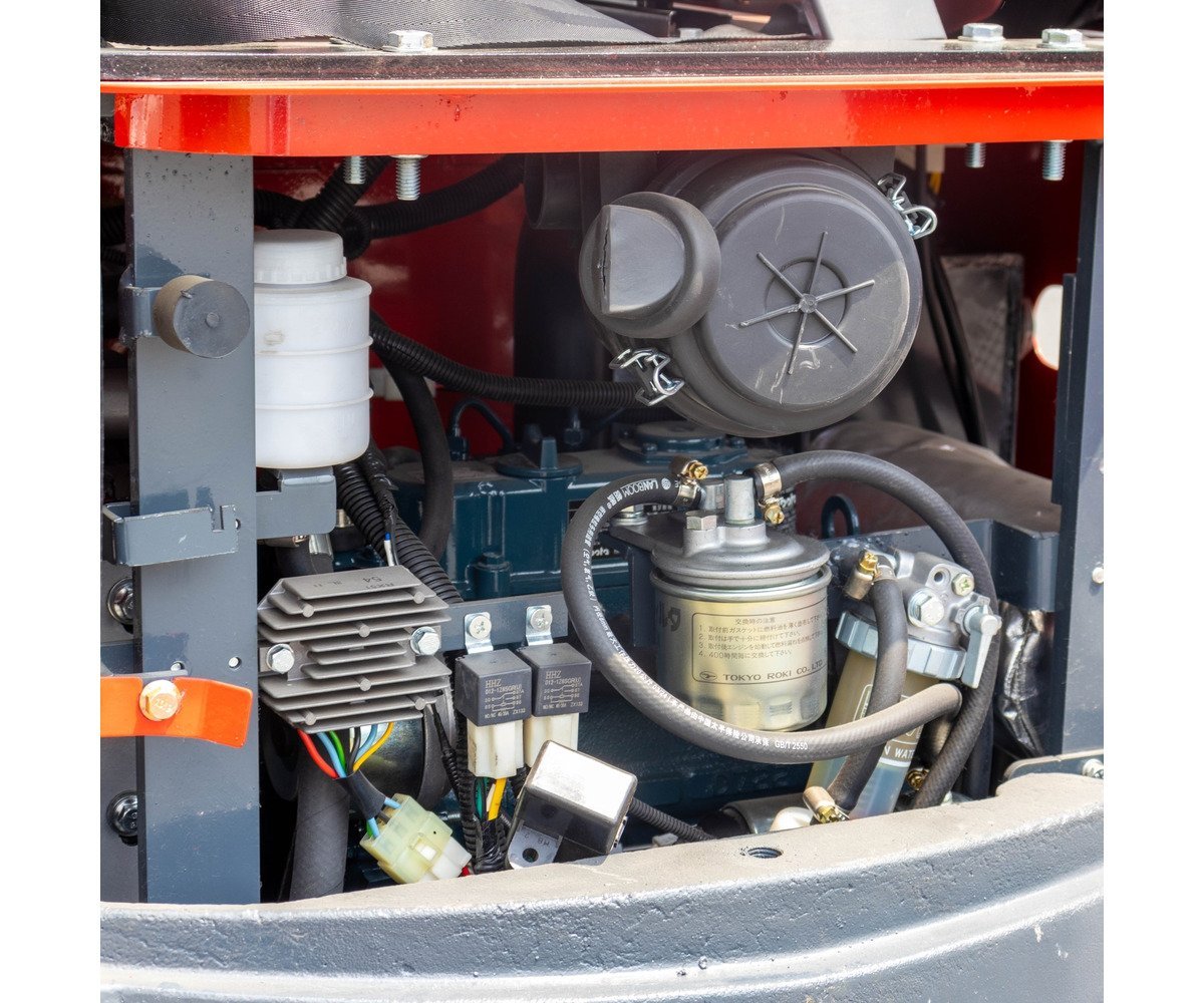 Mini-pelle 1,8 tonnes moteur Kubota 10,2 kW 3 cylindres avec bras pivotant et train de chenilles extensible MW Tools - Image 10