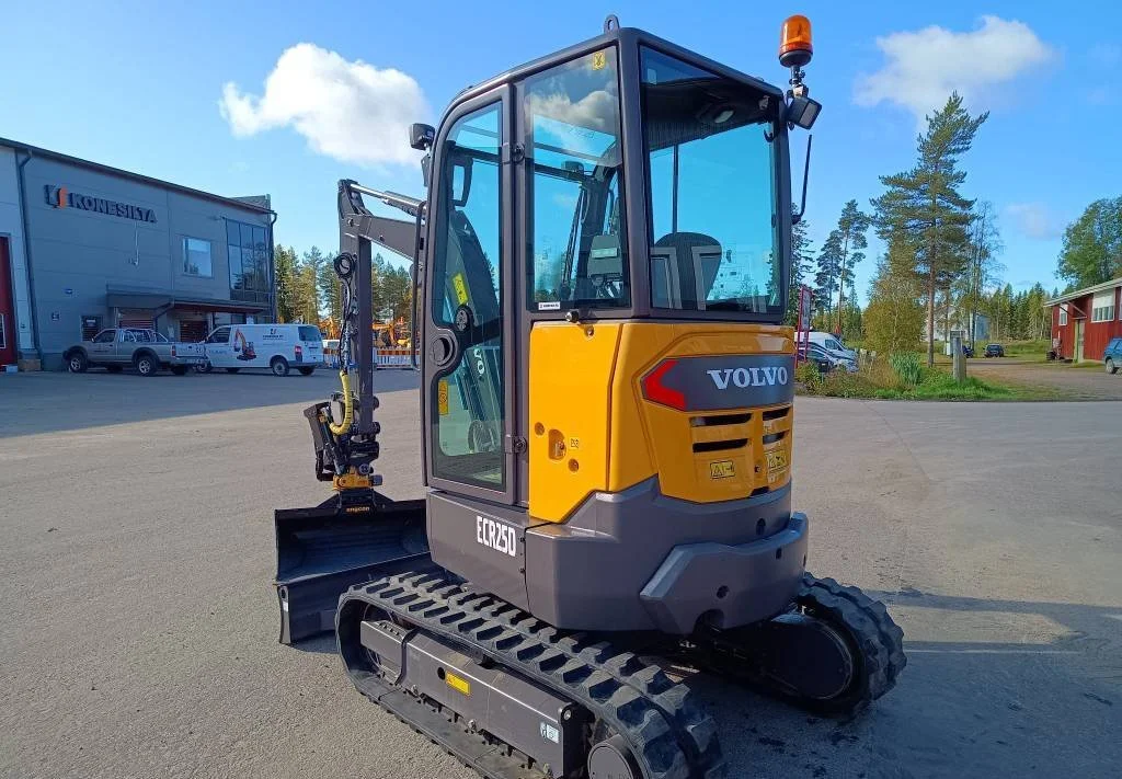 Volvo ECR25D + ENGCON + 3 GODETS