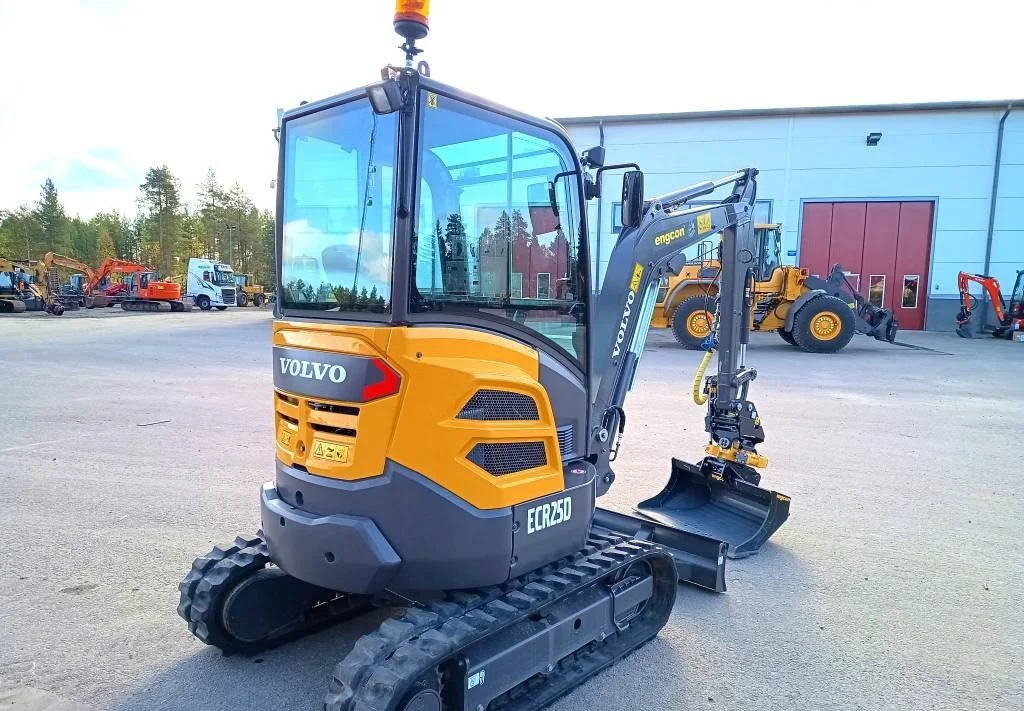Volvo ECR25D + ENGCON + 3 GODETS - Image 8