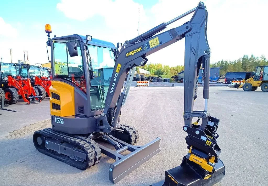 Volvo ECR25D + ENGCON + 3 GODETS - Image 12
